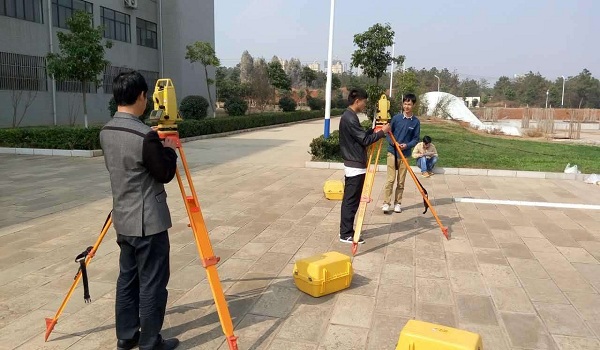 最新测绘专业大学排名概览